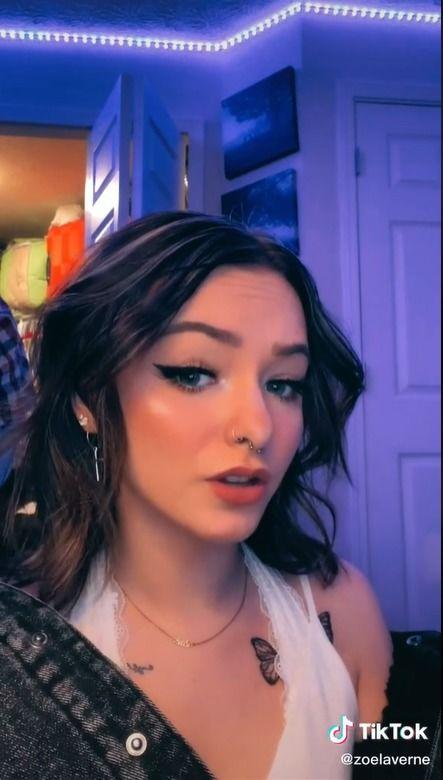 抖音吃瓜网红美女是谁图片,揭秘网络红人的魅力瞬间