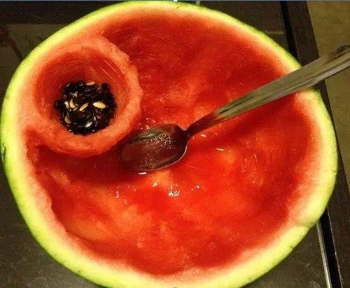 网红吃瓜大勺子图片大全,盘点趣味横生的美食瞬间