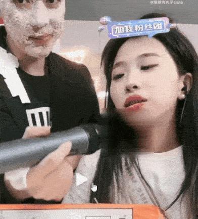 吃瓜网红翻车女,女生自食其果的尴尬瞬间