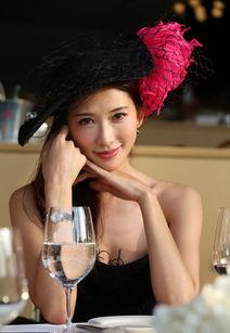 网传林志玲吃瓜图片高清,高清美照曝光引网友热议