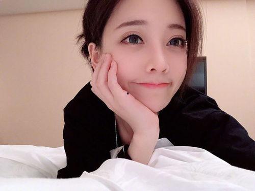 吃瓜女网红自爆与郭麒,揭秘娱乐圈幕后故事”