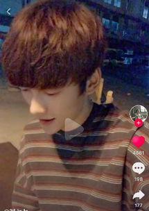 抖音网红吃瓜男的是谁